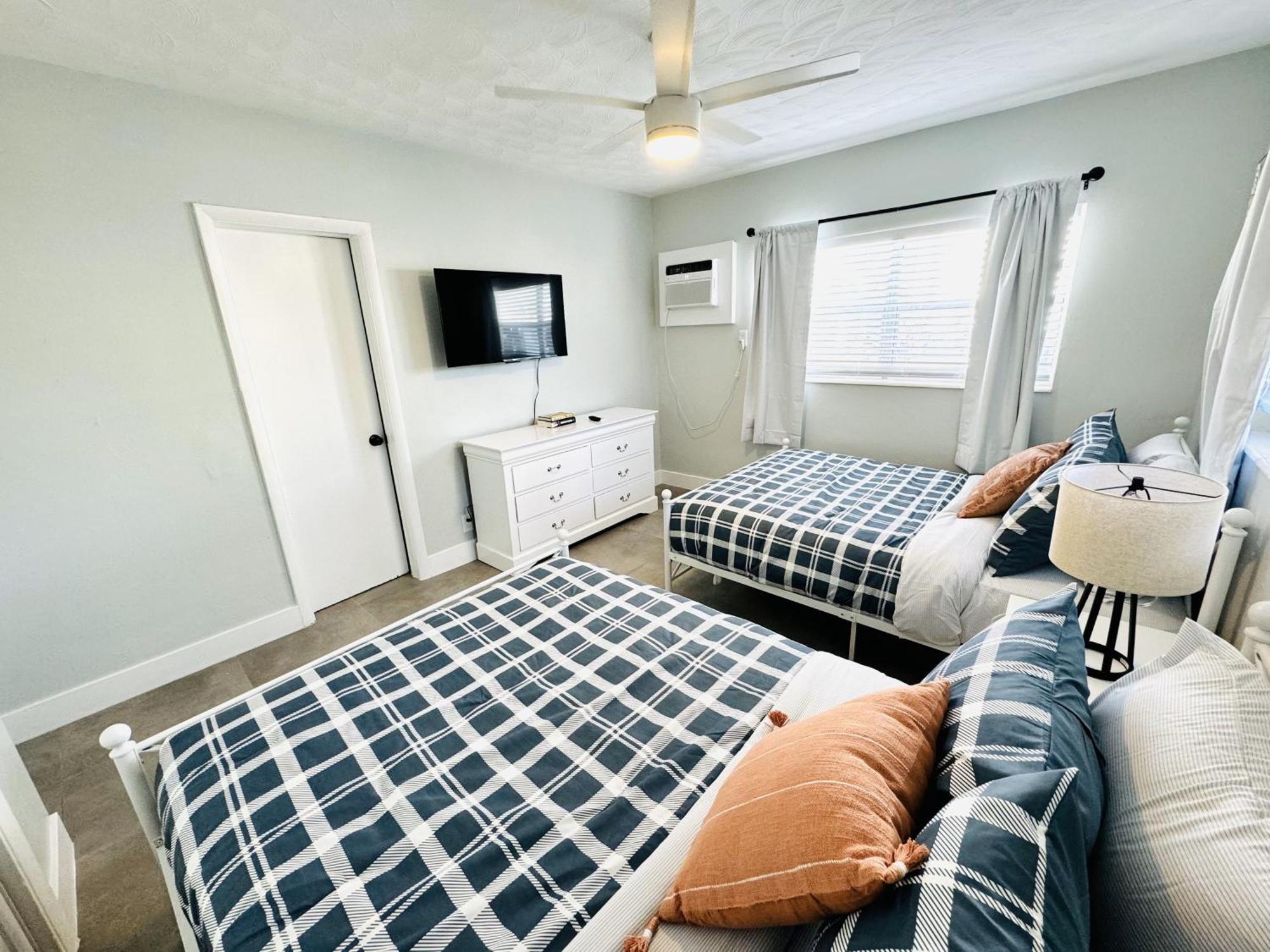 Holiday Park Apartments By Lowkl Fort Lauderdale Exterior photo