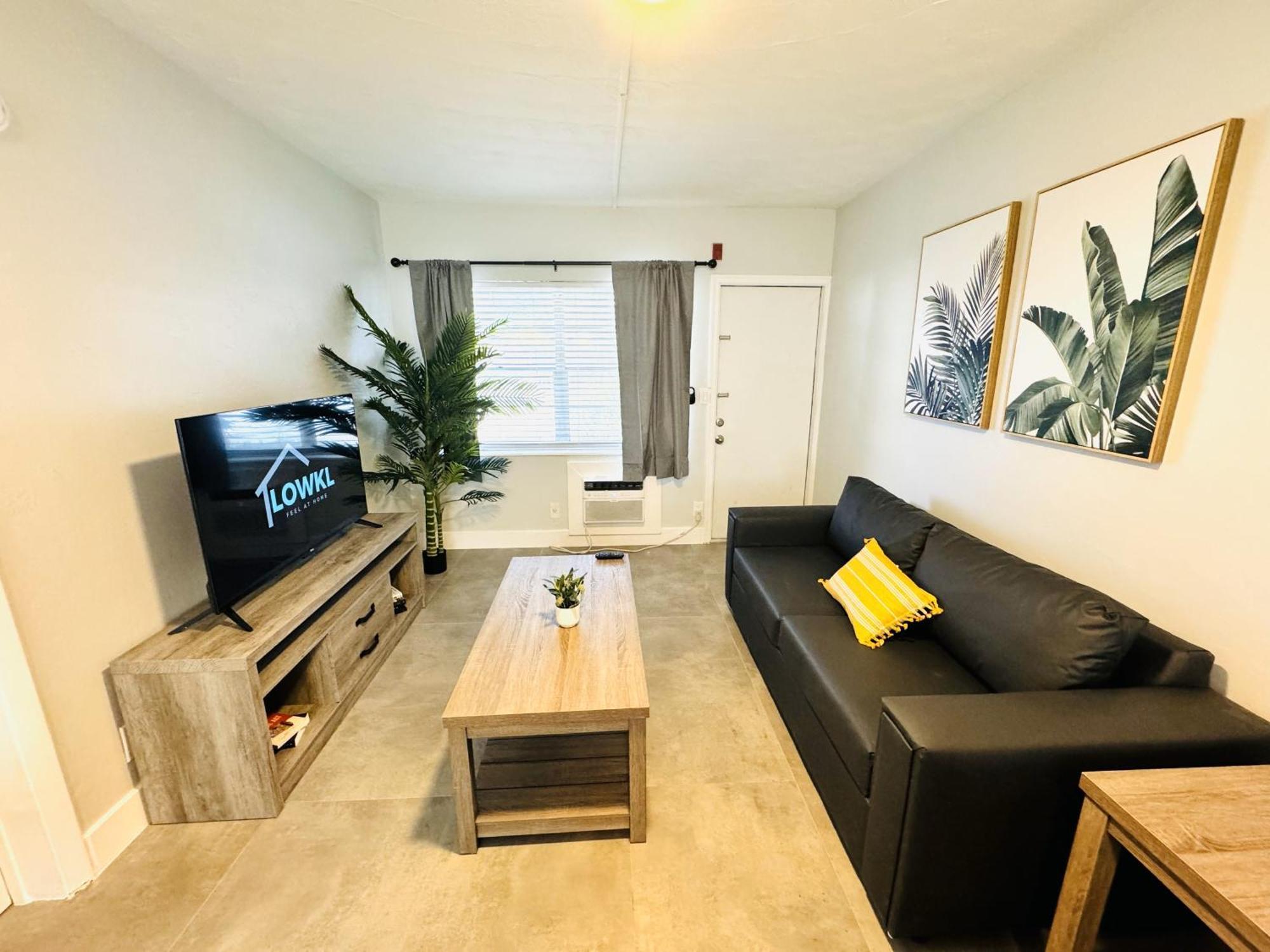 Holiday Park Apartments By Lowkl Fort Lauderdale Exterior photo